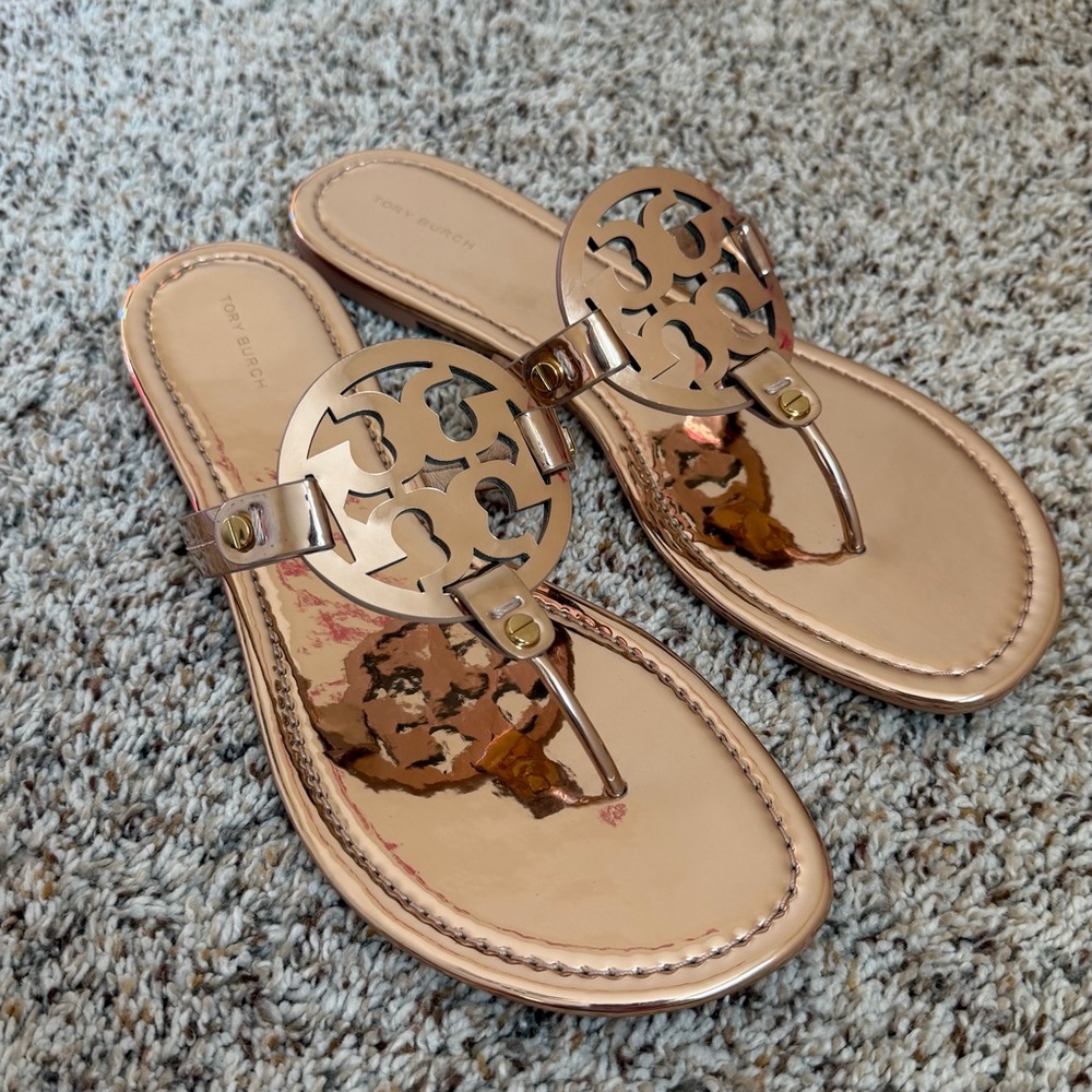 Tory Burch Rose Gold Mirrored Metallic Patent Leather Miller Sandal - Picture 4 of 13